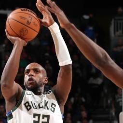 必发-昔日雄鹿二当家成功转型，​米德尔顿适应全新角色