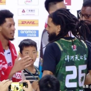 必发官网-说唱歌手科尔CBA首秀5中0引热议！媒体人：这也是他的人生时刻